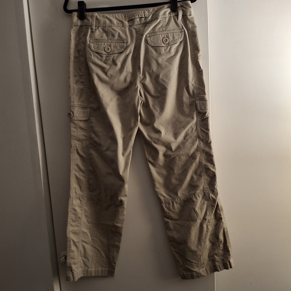 LOFT Women's Khaki Cargo Pants - Picture 2 of 10
